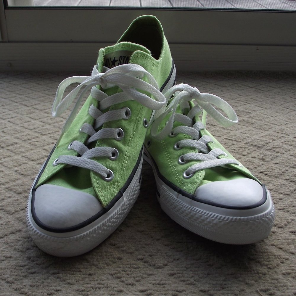 Converse Low Tops